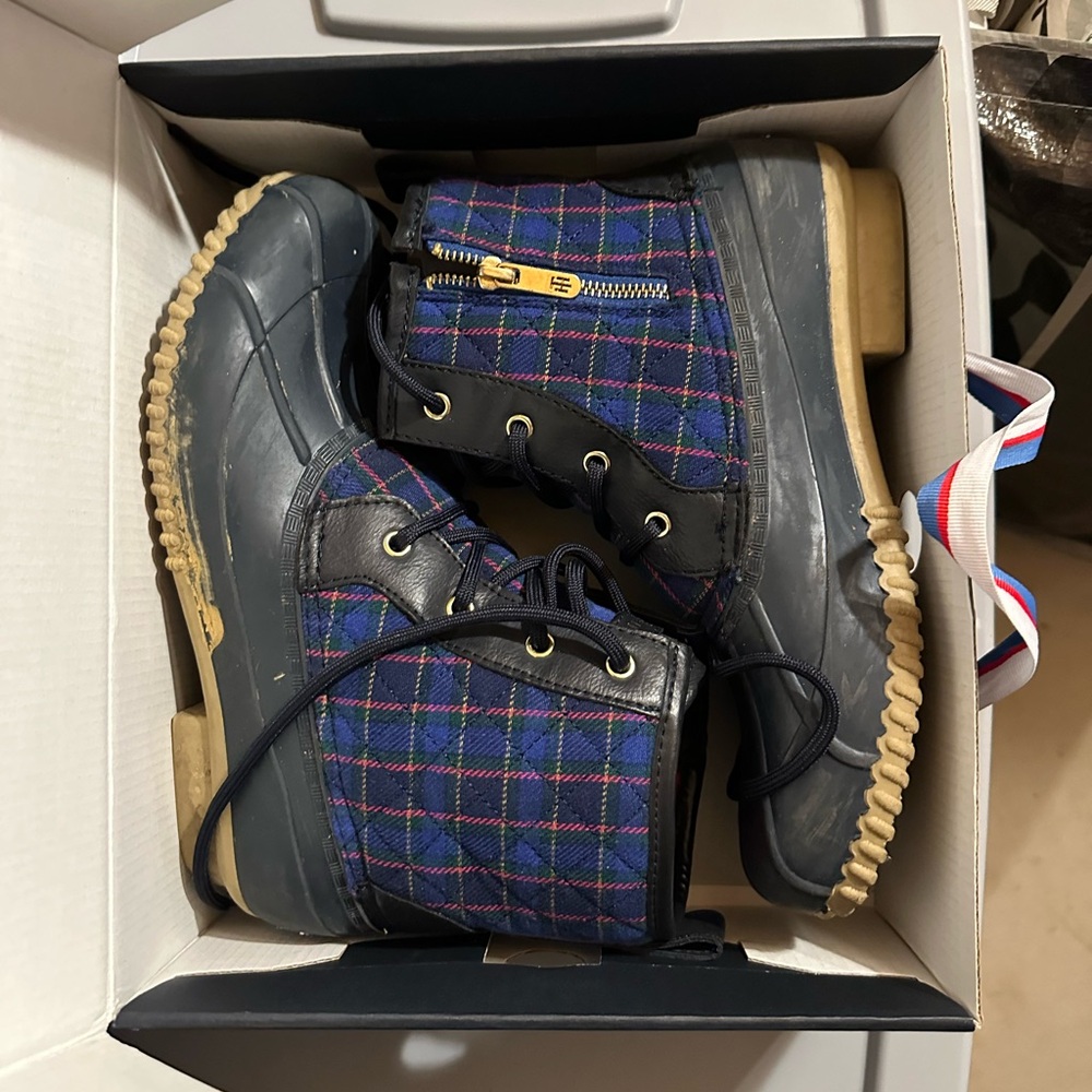 Tommy Hilfiger Boots (10 Women’s)